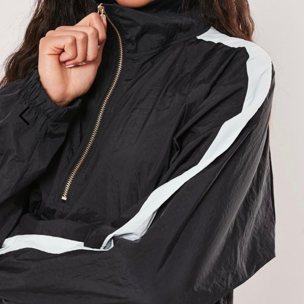 MISSGUIDED Cropped Half Zip Jacket size 8
